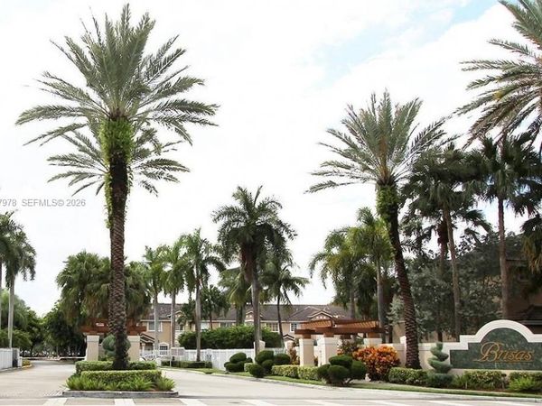 5640 NW 115th Ct, Unit 211, Doral, FL 33178