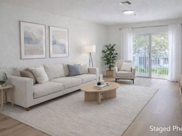 5640 NW 115th Ct, Unit 211, Doral, FL 33178