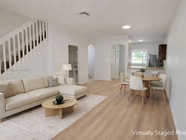5640 NW 115th Ct, Unit 211, Doral, FL 33178