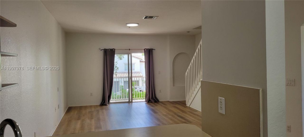 5640 NW 115th Ct, Unit 211, Doral, FL 33178 Photo