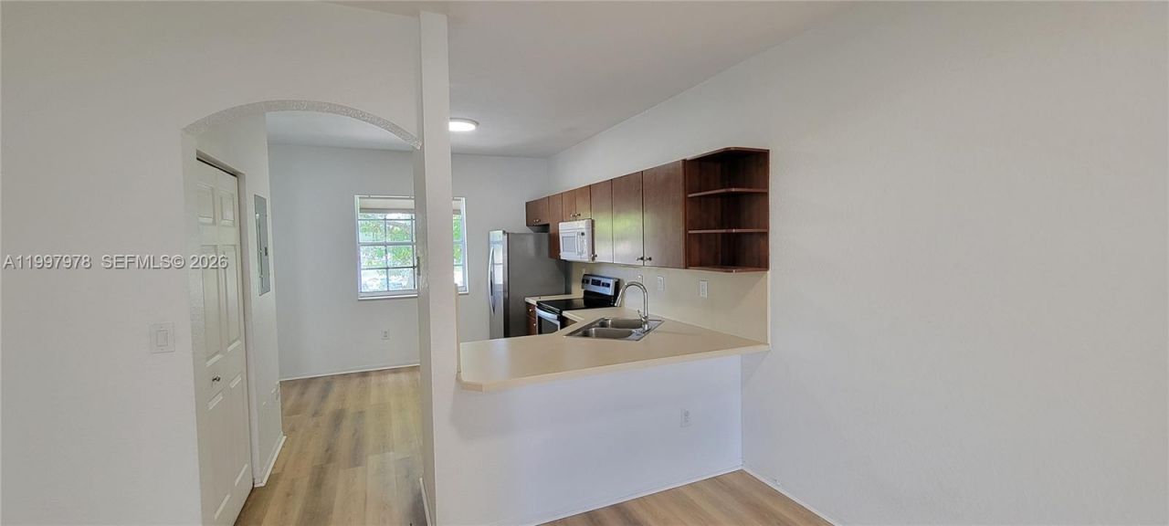 5640 NW 115th Ct, Unit 211, Doral, FL 33178 Photo