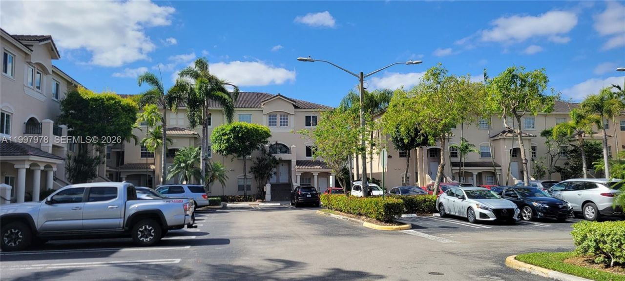 5640 NW 115th Ct, Unit 211, Doral, FL 33178 Photo