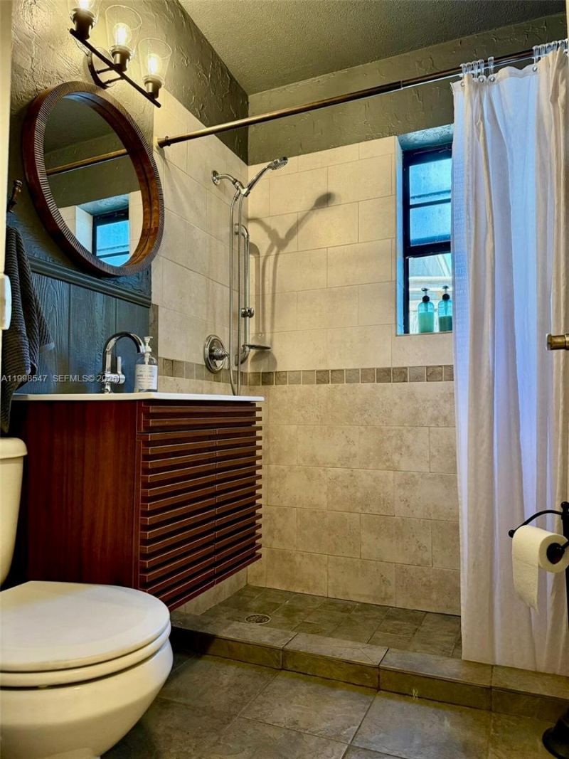 4030 NE 13th Ave, Pompano Beach, FL 33064 Photo