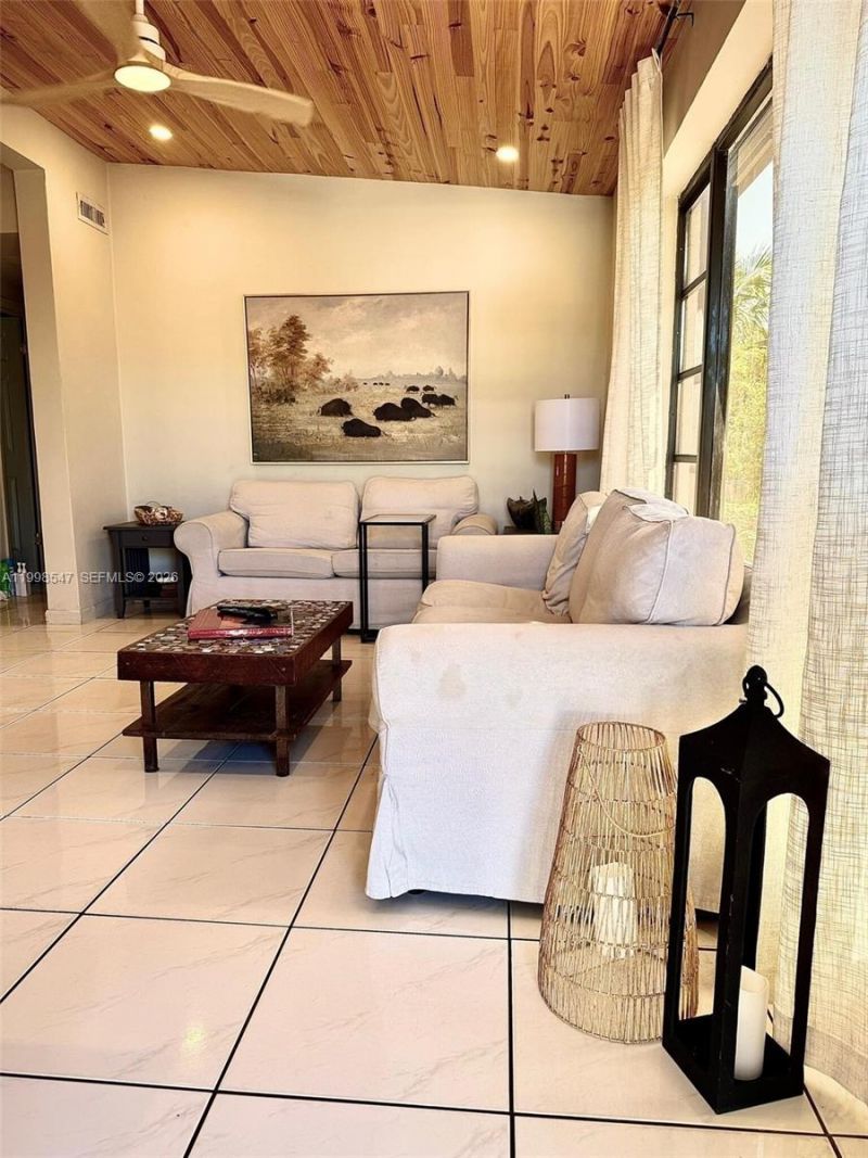 4030 NE 13th Ave, Pompano Beach, FL 33064 Photo