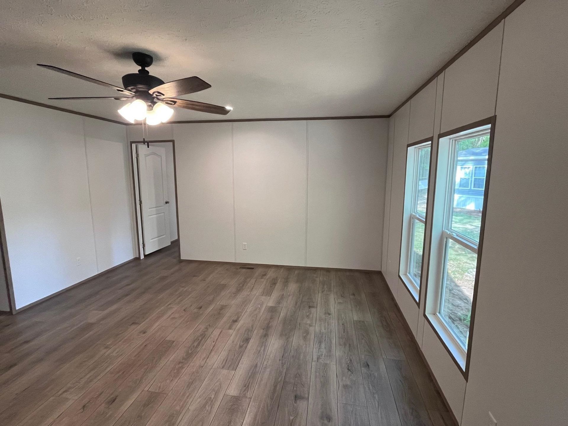 800 Columbia Dr. Photo 20