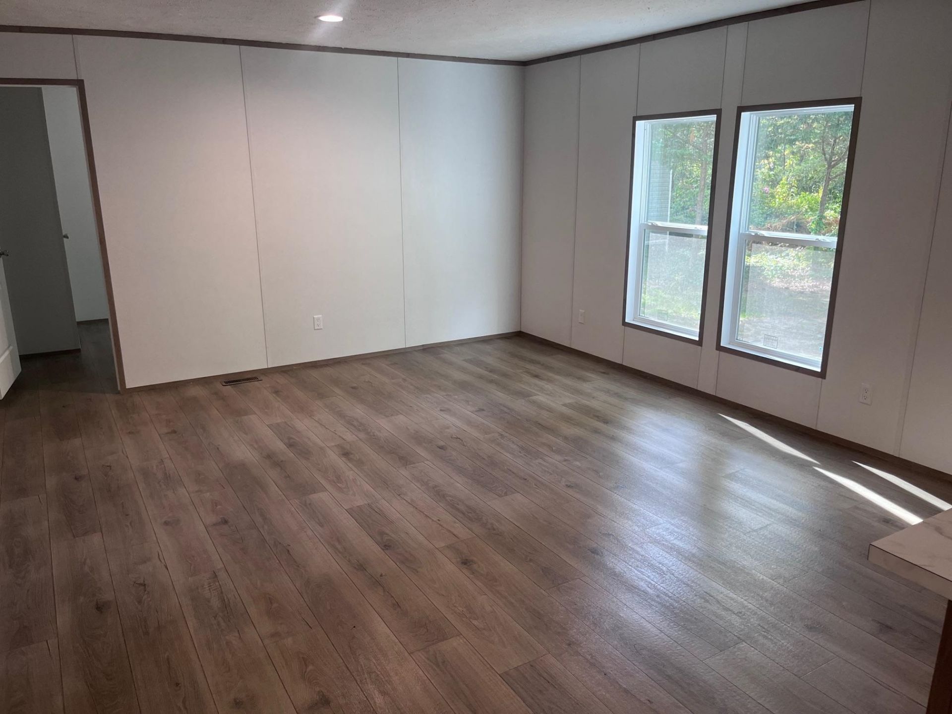 800 Columbia Dr. Photo 23