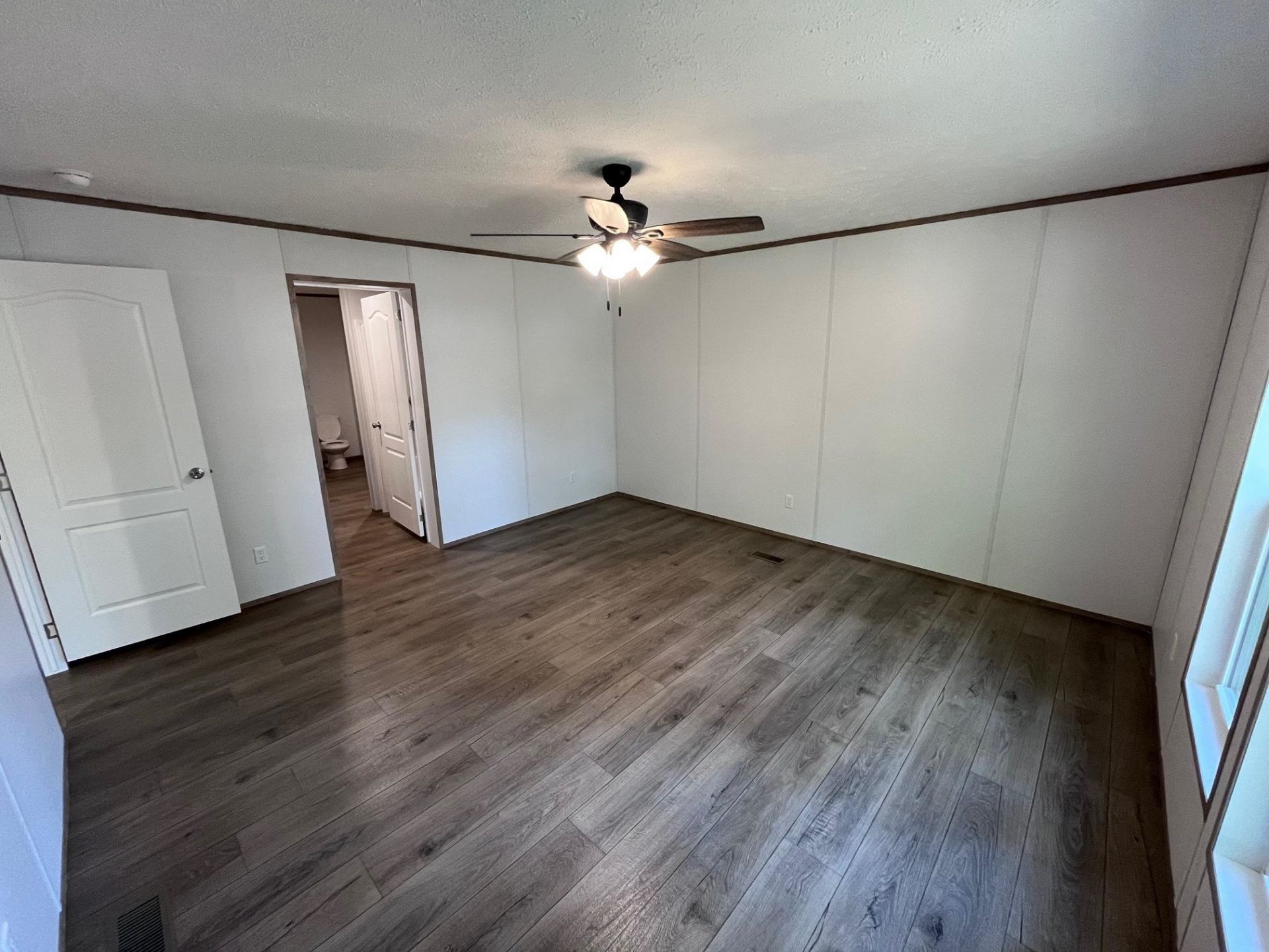 800 Columbia Dr. Photo 27