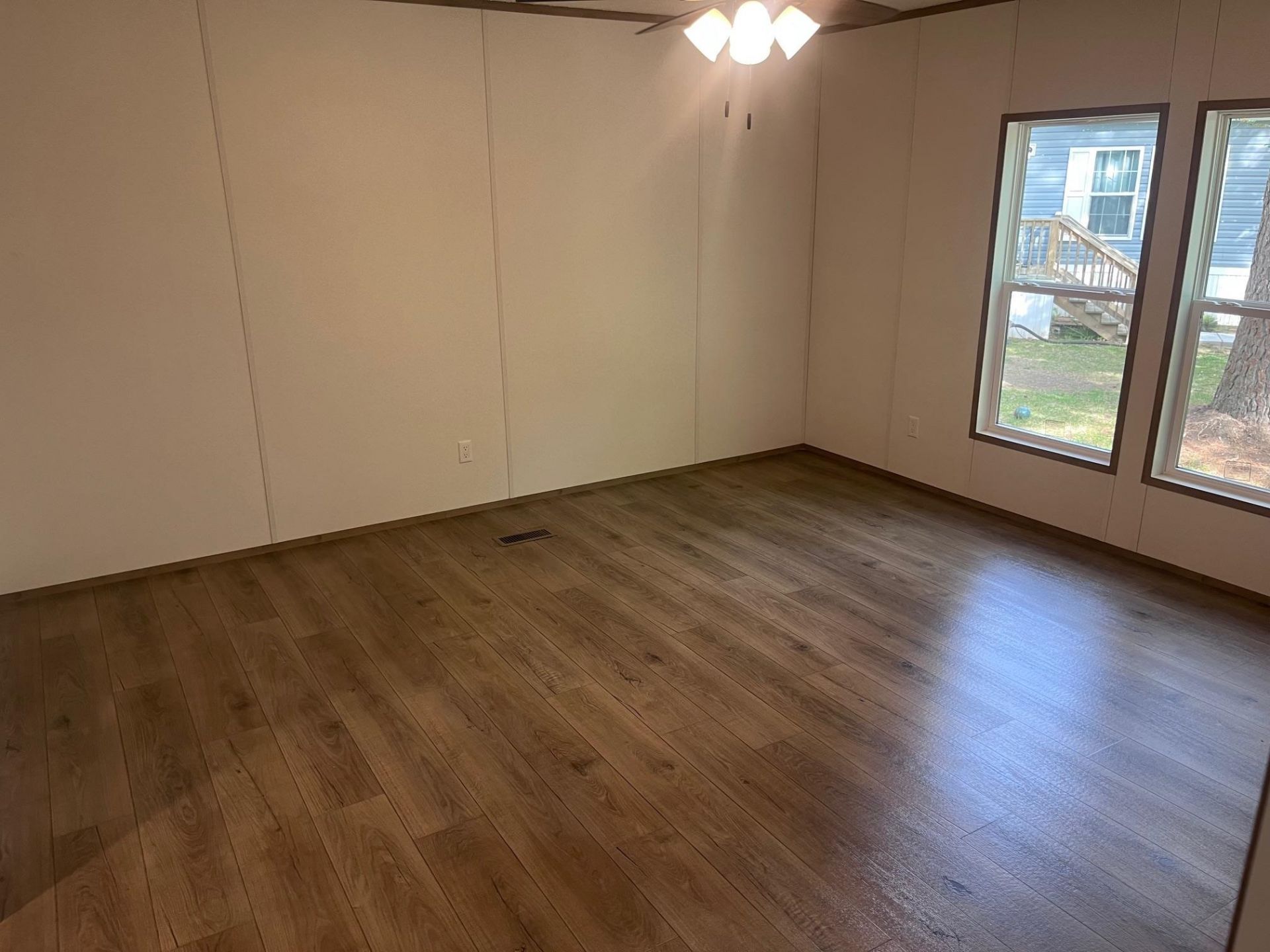 800 Columbia Dr. Photo 28