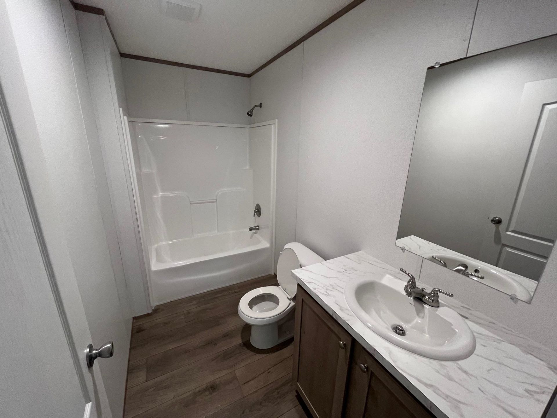 800 Columbia Dr. Photo 32