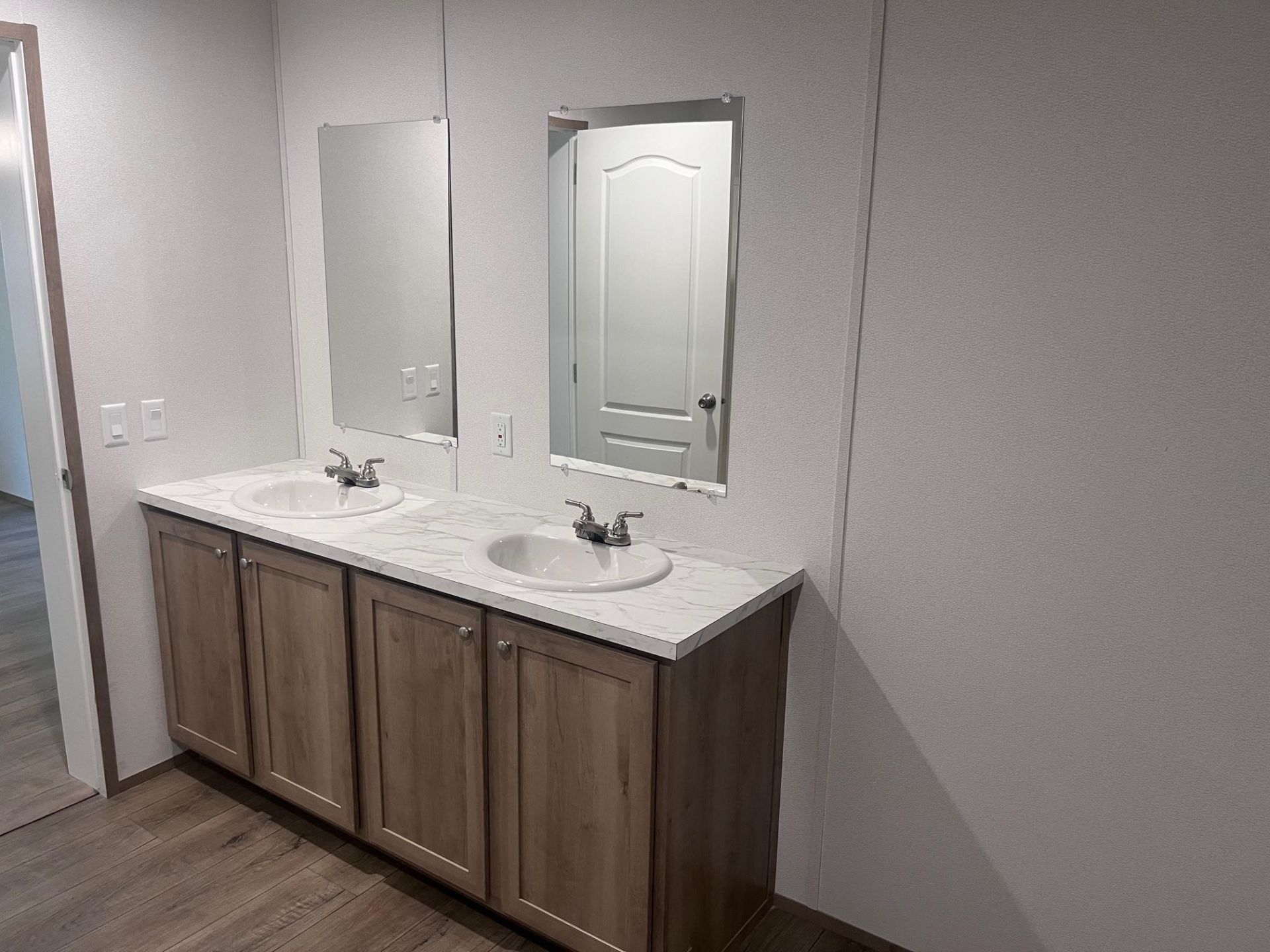 800 Columbia Dr. Photo 43