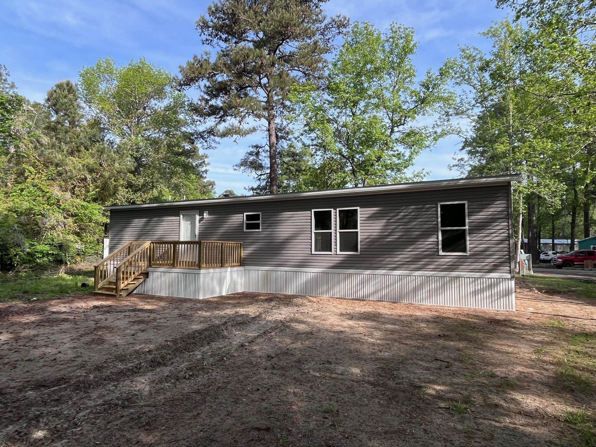 800 Columbia Dr. Photo 6