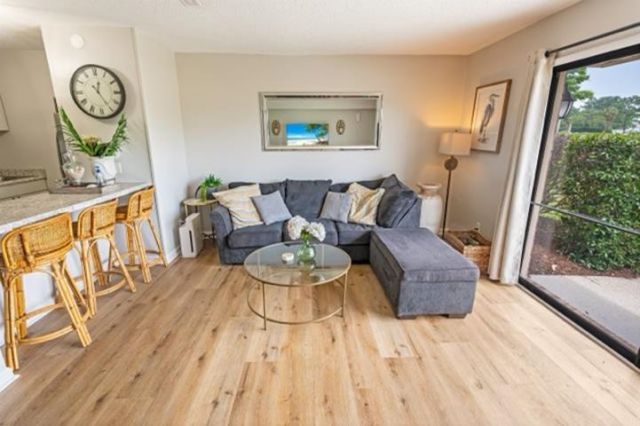 203 Double Eagle Dr. Photo 12