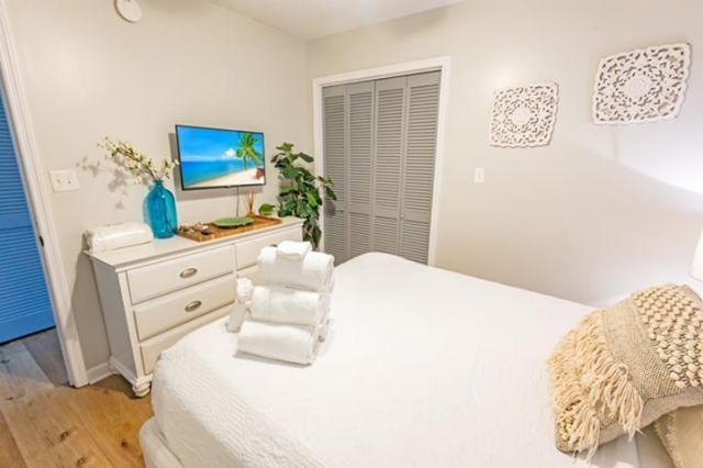 203 Double Eagle Dr. Photo 9