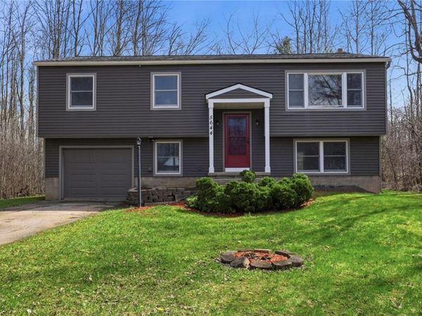 5644 Van Cruyningham Road, Williamson, NY 14589