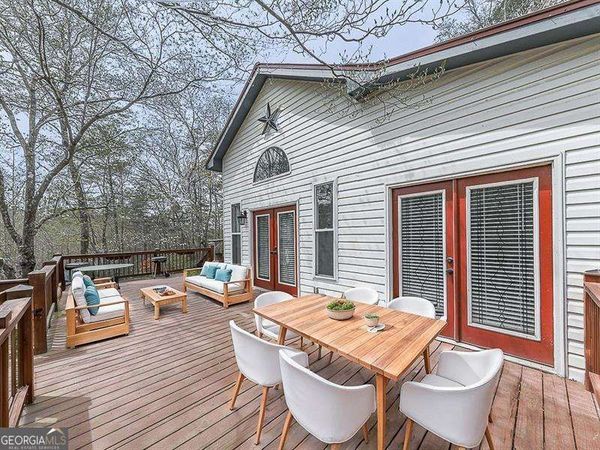 144 Banner Circle, Ellijay, GA 30540