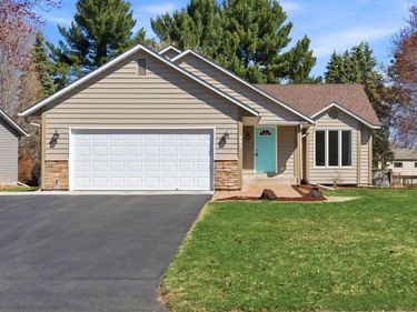 291 Poplar Drive, Shoreview, MN 55126