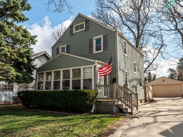 119 Columbia Ave, Waukesha, WI 53186