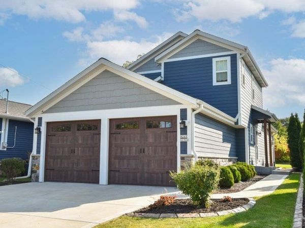 W269N2762 Lelah Ave, Pewaukee, WI 53072