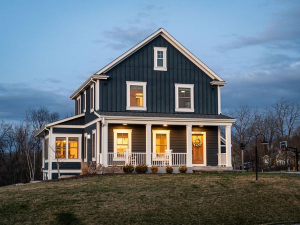 W273N6856 Pintail Ct, Lisbon, WI 53089