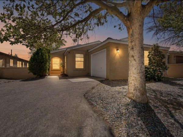 1348 Lil Avenue NE, Rio Rancho, NM 87144