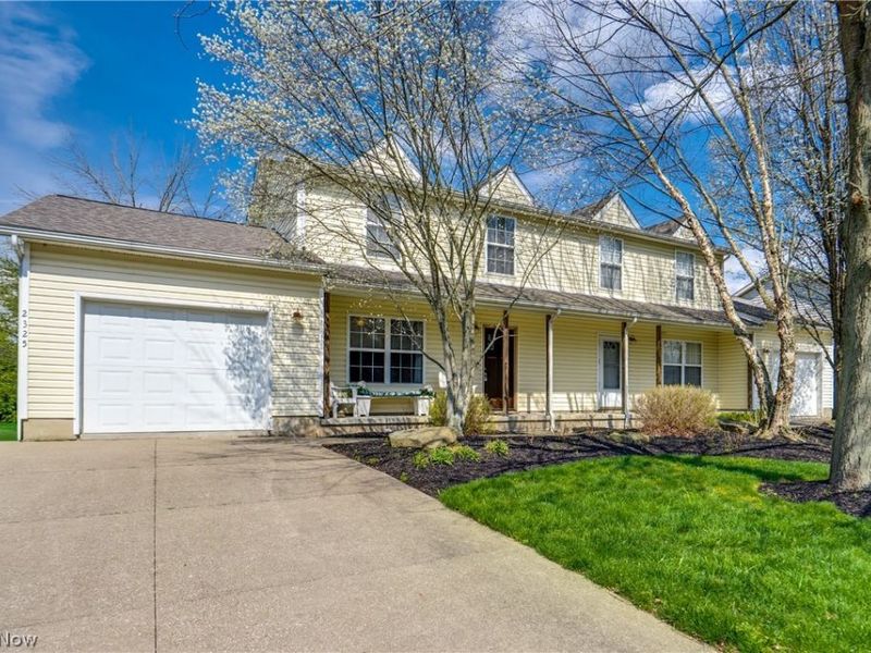 2325 Lakeside Drive, Lakemore, OH 44250 Photo 2