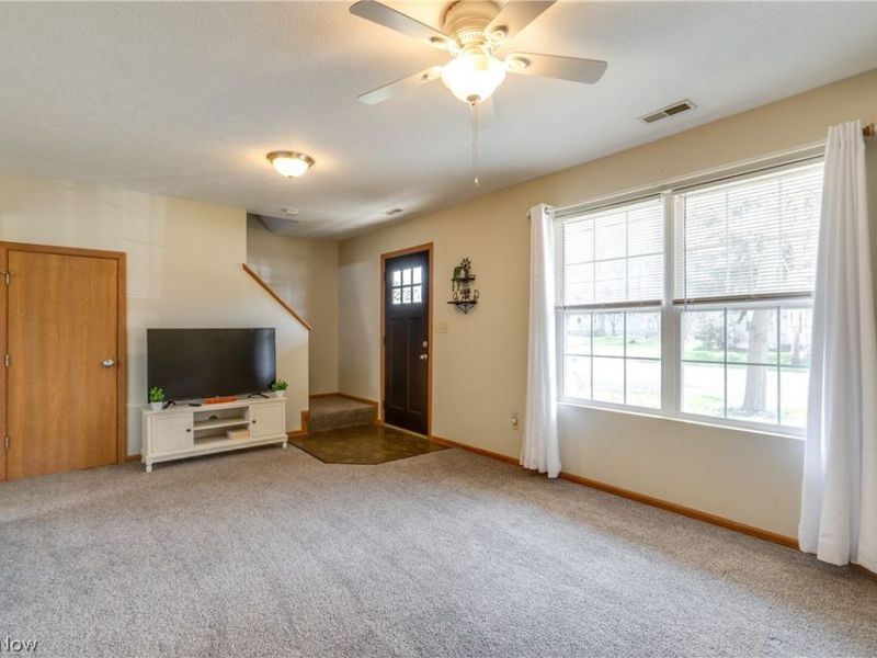 2325 Lakeside Drive, Lakemore, OH 44250 Photo 9