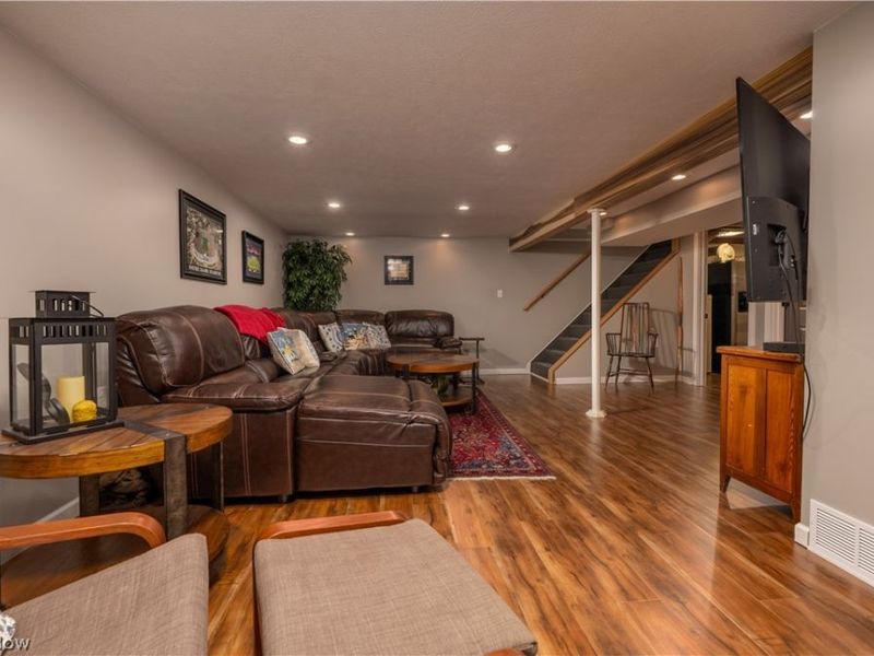 1126 3rd Street SW, New Philadelphia, OH 44663 Photo 24