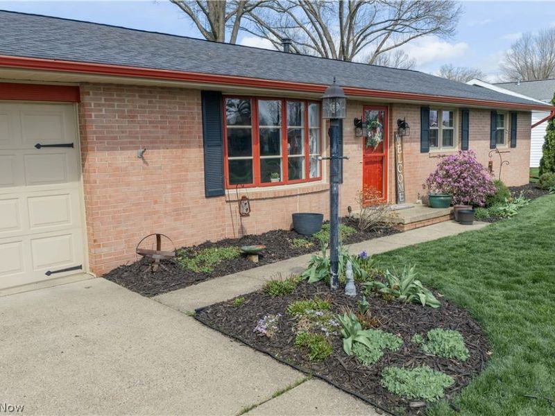 1126 3rd Street SW, New Philadelphia, OH 44663 Photo 5