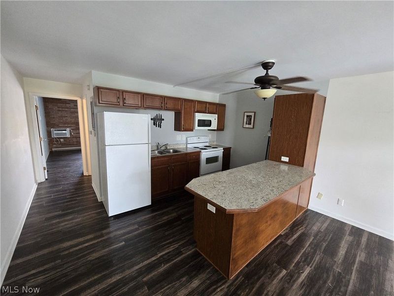 2331 E Market Street, Akron, OH 44312 Photo 5