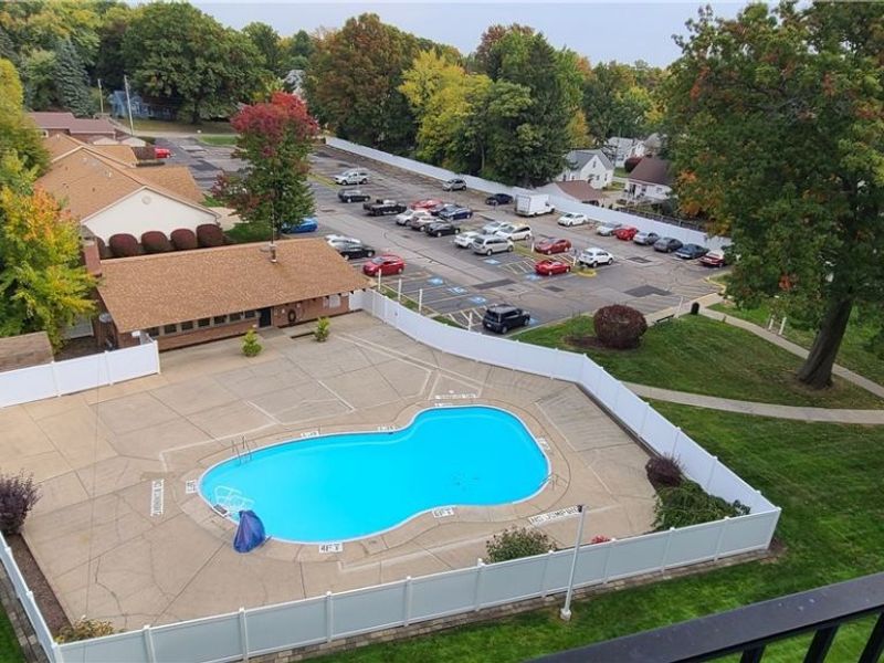 2331 E Market Street, Akron, OH 44312 Photo 9