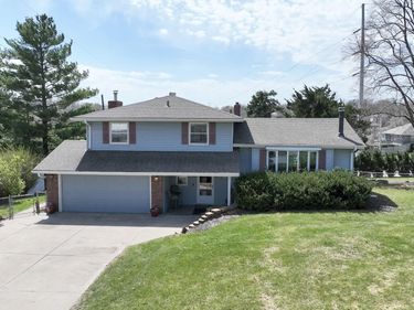 12331 Grey Fawn Drive, Omaha, NE 68154