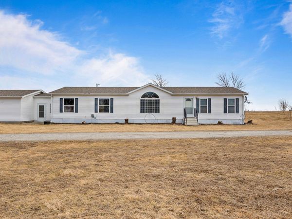 18576 N Avenue, Minburn, IA 50167