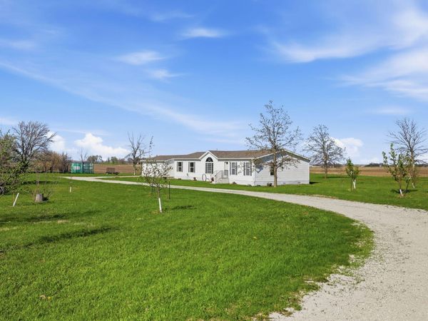 18576 N Avenue, Minburn, IA 50167