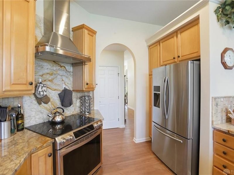 582 Yankee Trace Drive, Centerville, OH 45458 Photo 13