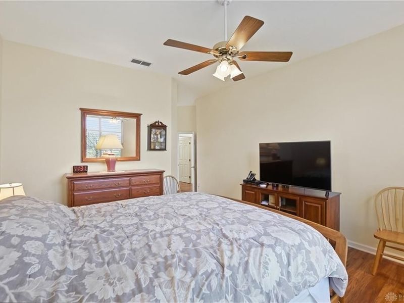 582 Yankee Trace Drive, Centerville, OH 45458 Photo 16