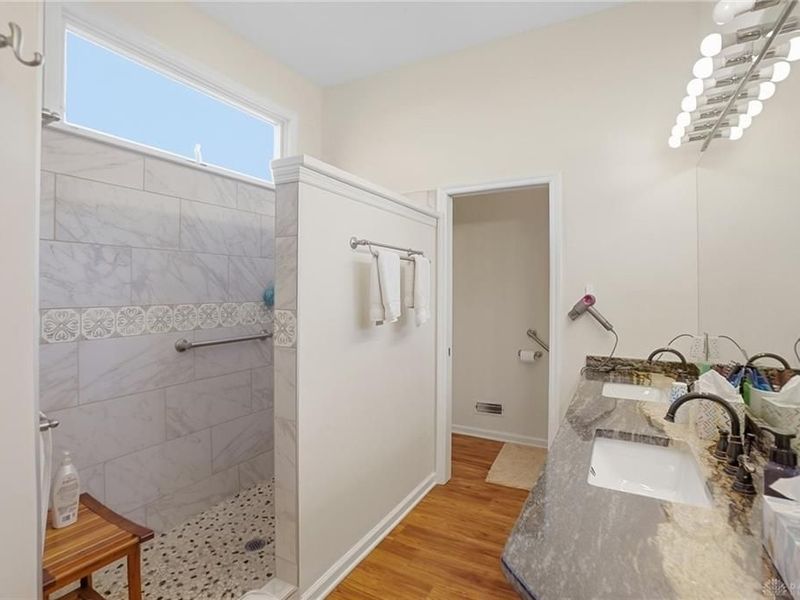 582 Yankee Trace Drive, Centerville, OH 45458 Photo 18