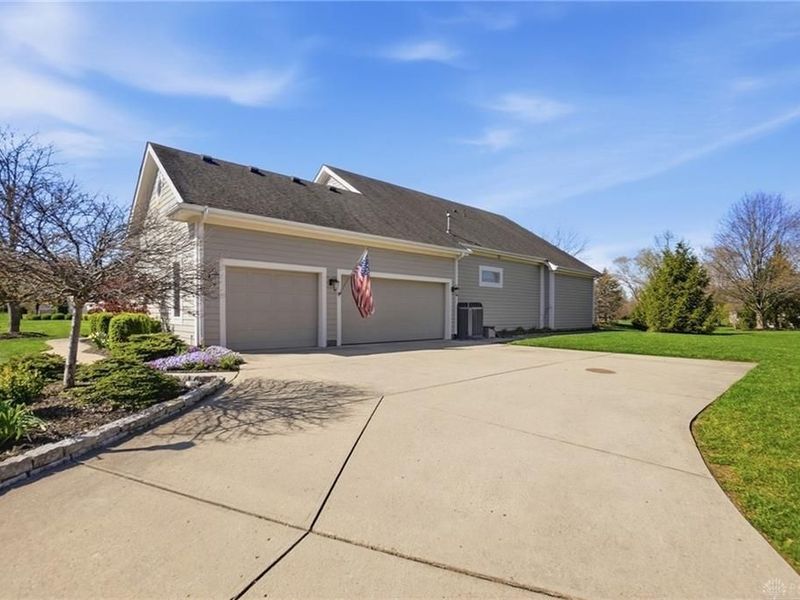 582 Yankee Trace Drive, Centerville, OH 45458 Photo 32