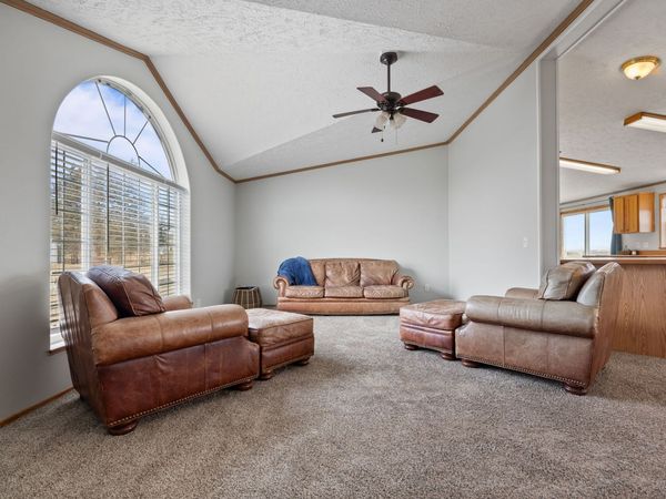18576 N Avenue, Minburn, IA 50167