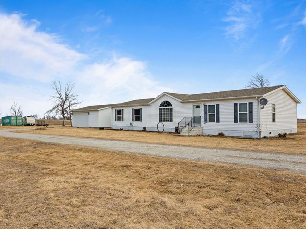 18576 N Avenue, Minburn, IA 50167