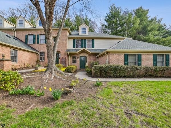 48 Pippins Way, Morris, NJ 07960