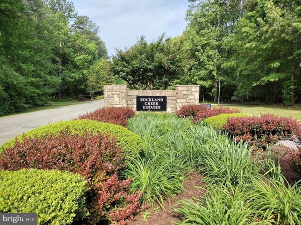 11337 PINEY FOREST, BUMPASS, VA 23024