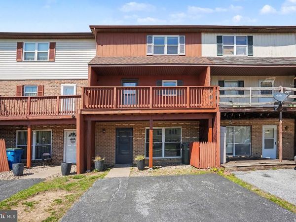 18 DARTMOUTH COURT, MECHANICSBURG, PA 17055