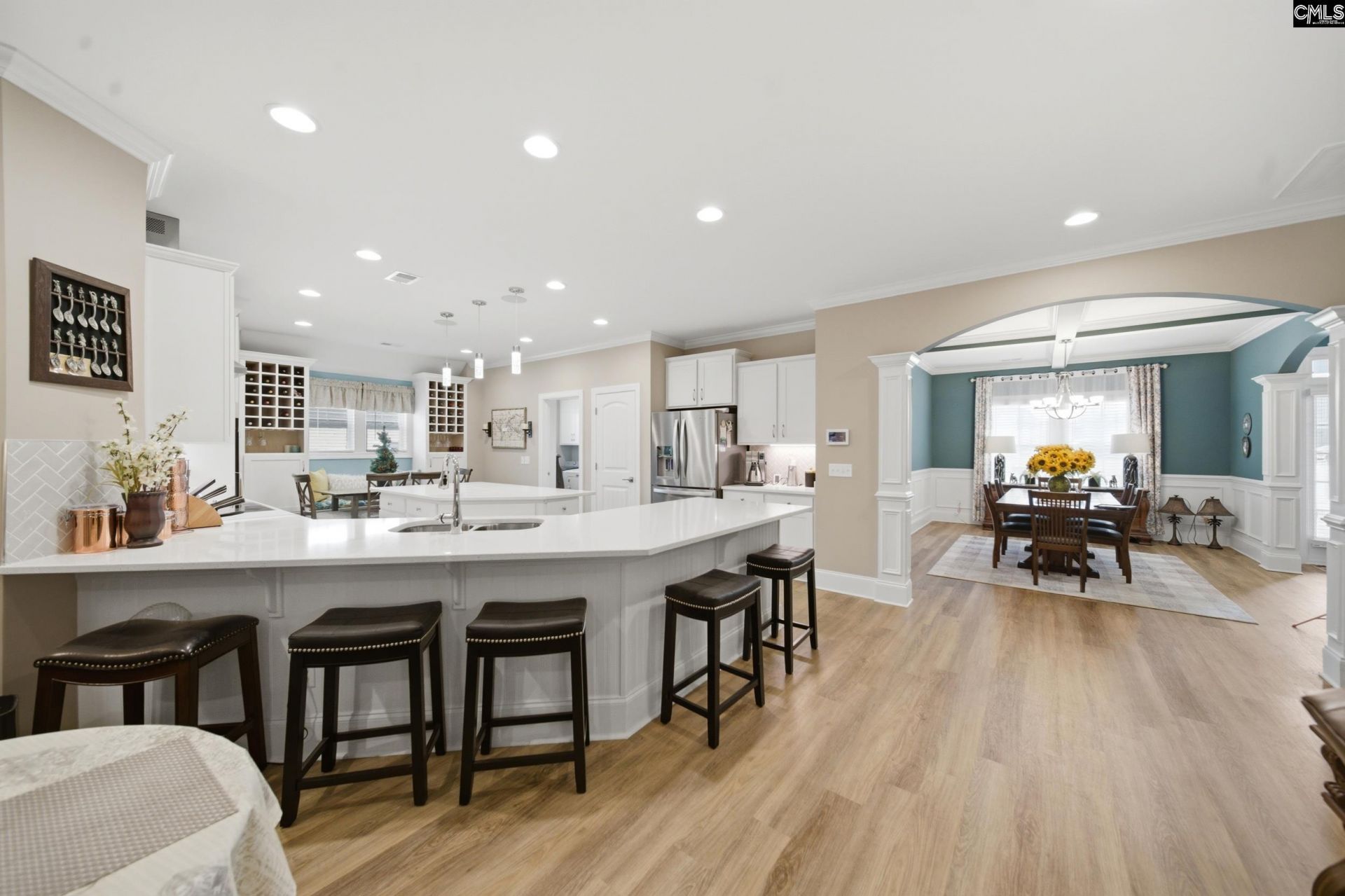 305 Daymark Drive Photo 16