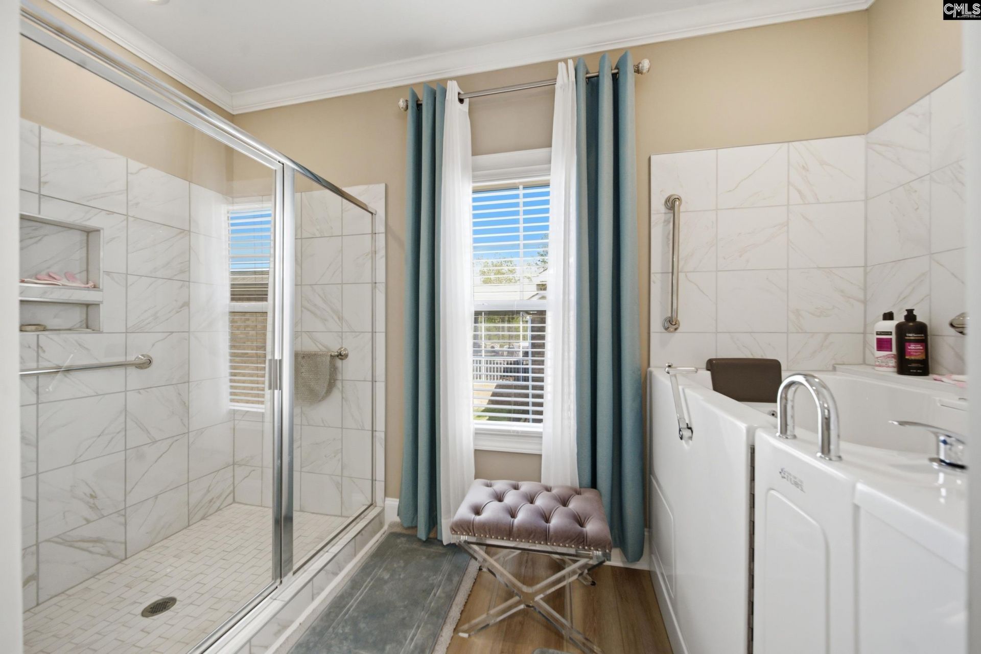 305 Daymark Drive Photo 24