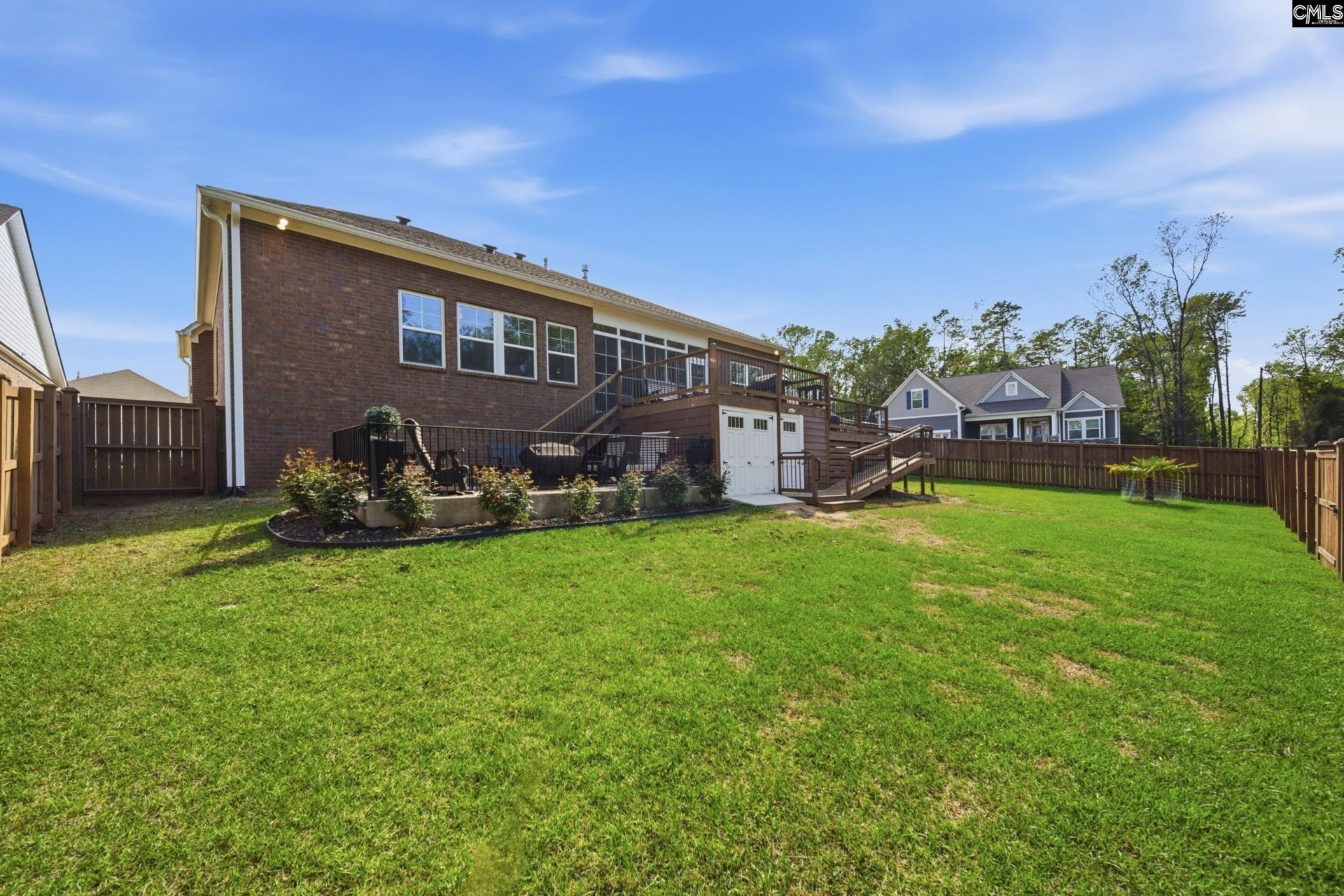 305 Daymark Drive Photo 33