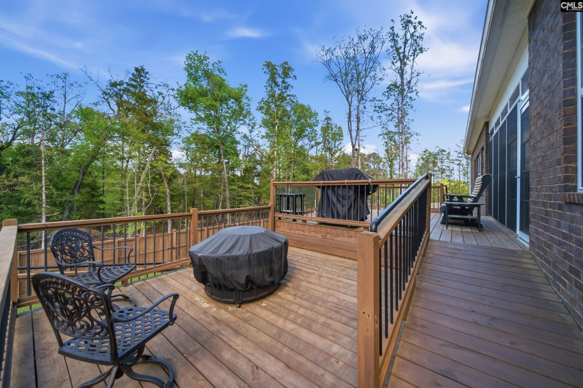 305 Daymark Drive Photo 36