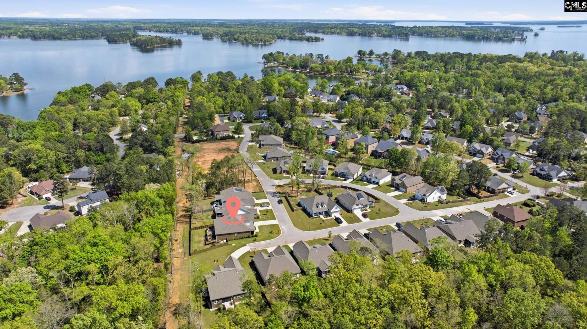 305 Daymark Drive Photo 43