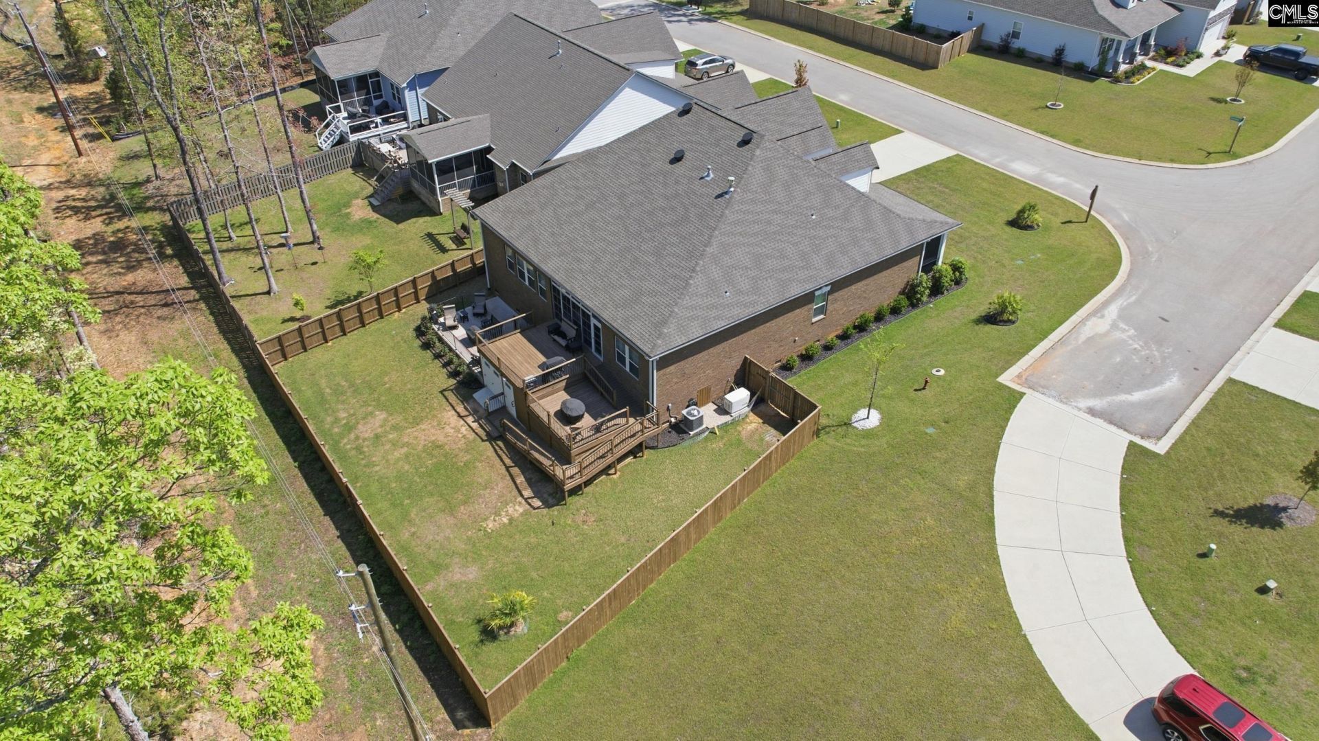 305 Daymark Drive Photo 45