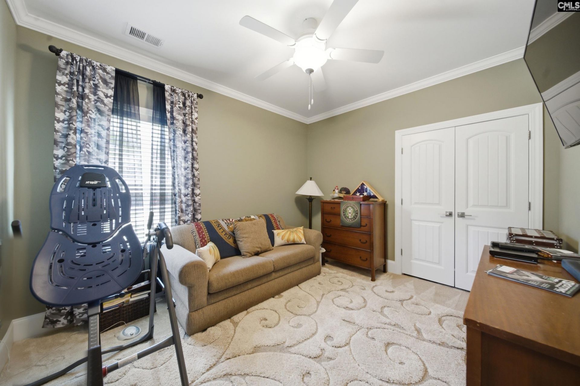 305 Daymark Drive Photo 8