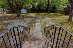 2453 Haile St Extension photo 4